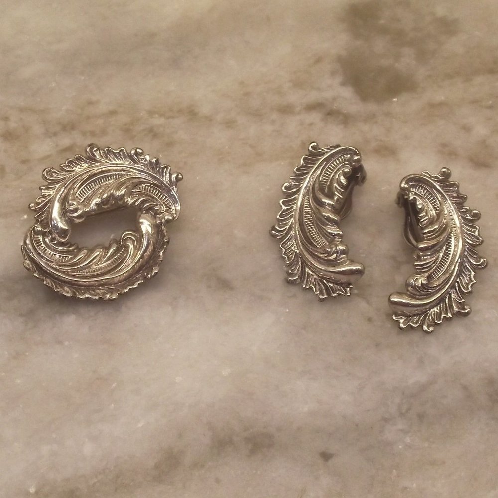 Feather pin and clip on earring Sterling